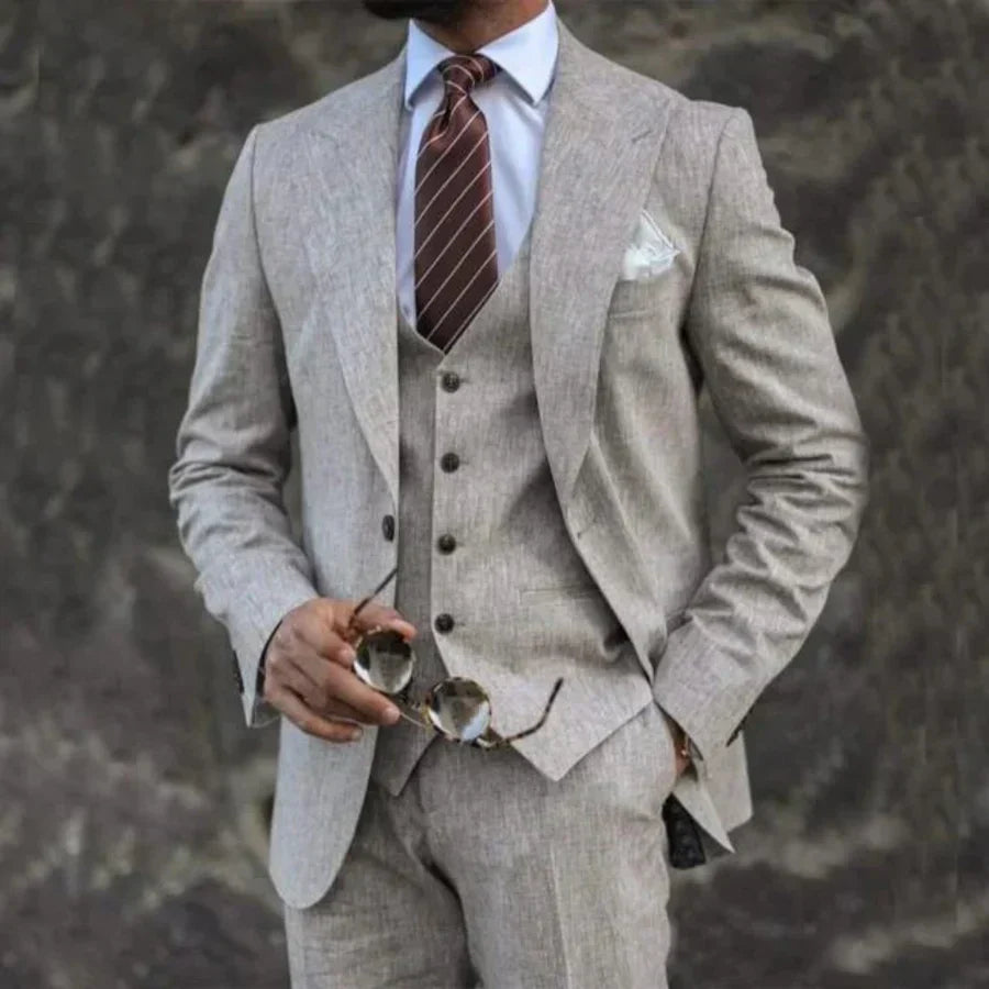 James | Men's Lightweight Three-Piece Suit with Notched Collar
