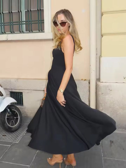 Grace | Robe midi fluide avec décolleté carré