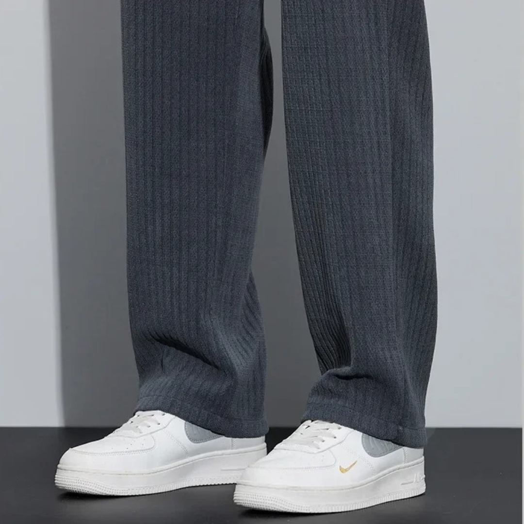 Eero | Men's Comfortable Corduroy Pants for Fall