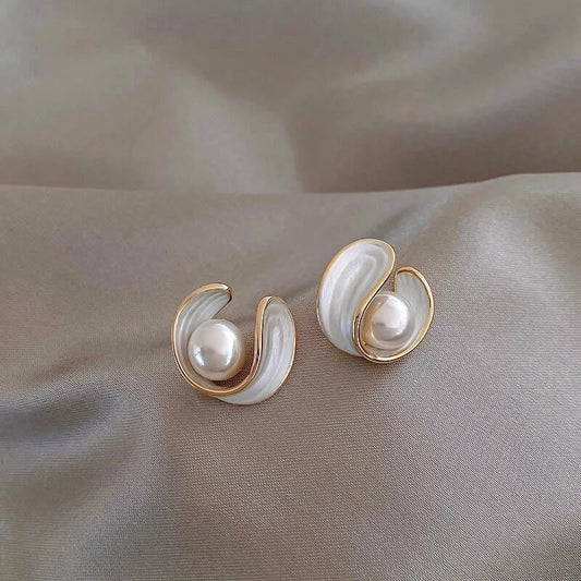 Béatrice | Boucles d'oreilles en perles d'or classique