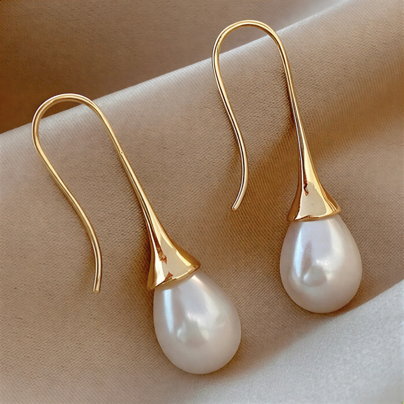 Désirée | Boucles d'Oreilles Beauté Classique en Perles